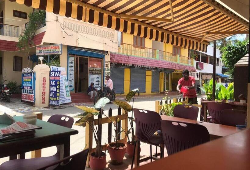 膳宿费 Silver Moon Guest House