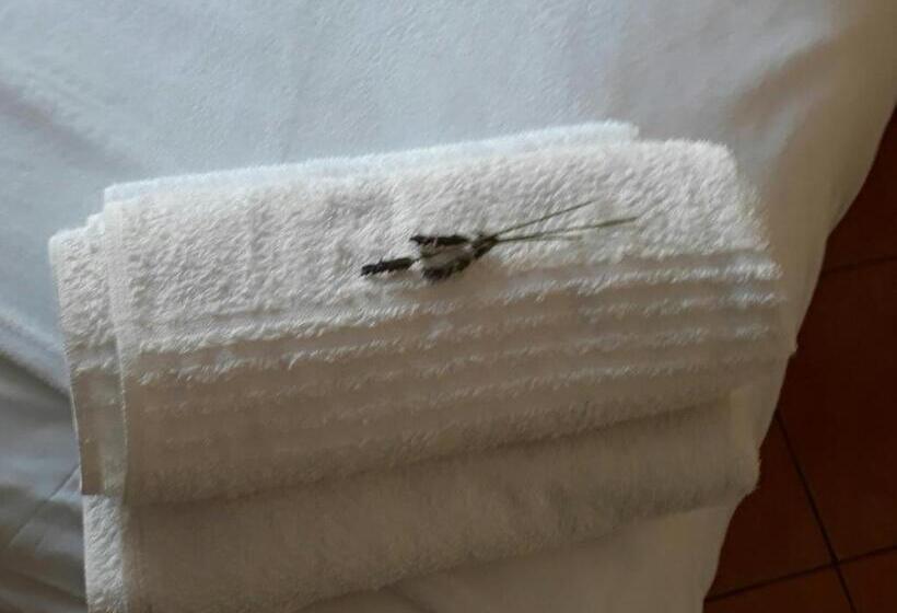 پانسیون Toscana Cottage