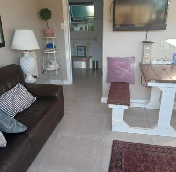 پانسیون Toscana Cottage