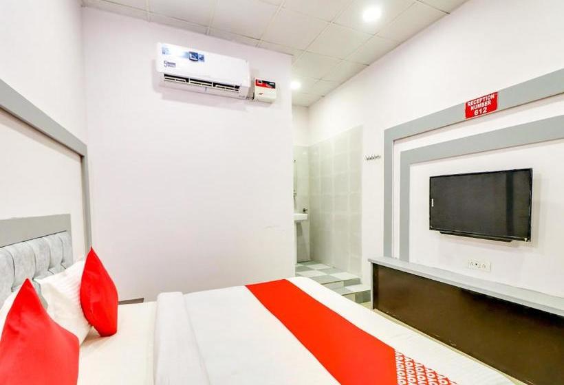 בית מלון כפרי Oyo 76431 Radhe Radhe Guest House