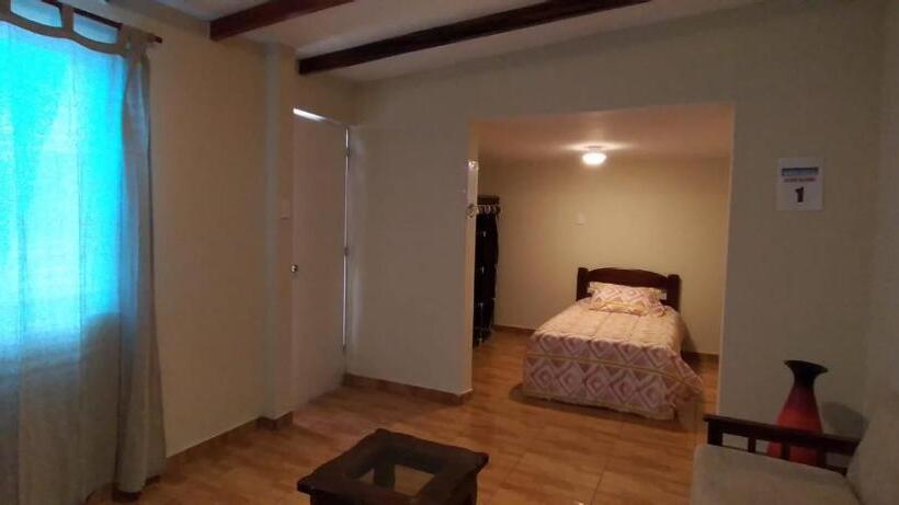 Pension Enhebra House