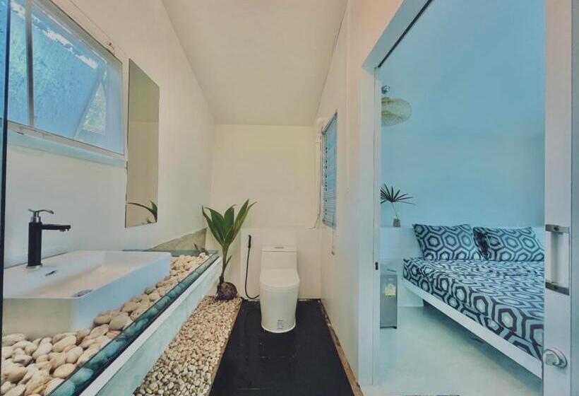 استراحتگاه Baan Koh Mak