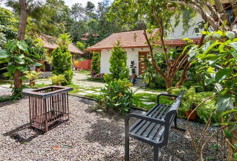 منتجع Stayvista At Serene Valley With Bonfire & Badminton