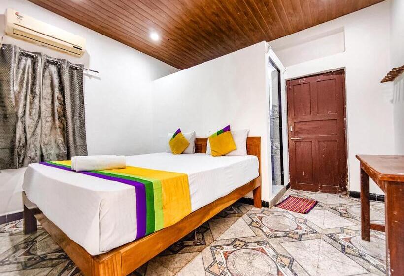 Hotel Oakwood Baga