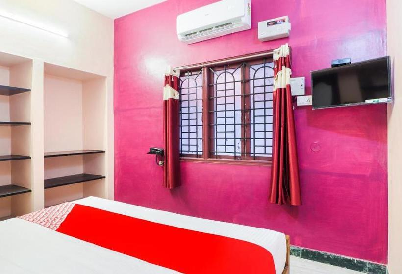 酒店 Oyo 76797 S V Apartments