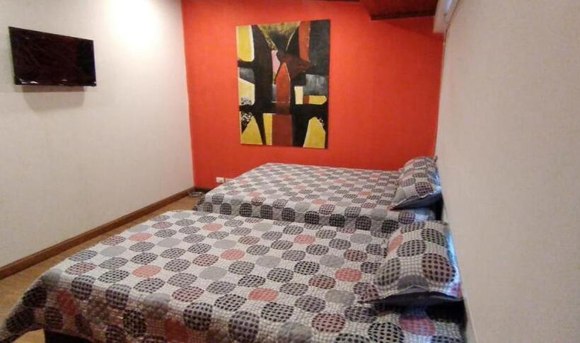 تختخواب و صبحانه Acogedor Hostal Usaquen La Parada Del Tren