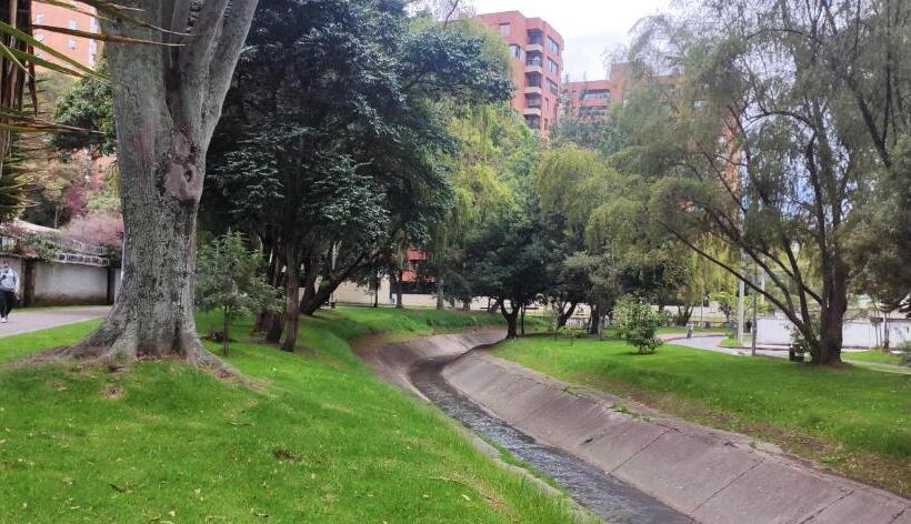 تختخواب و صبحانه Acogedor Hostal Usaquen La Parada Del Tren