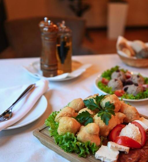 هتل Agape Villa Apartments