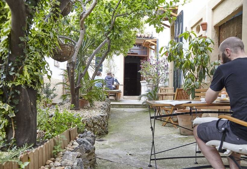 هتل Hostalet Can Pep