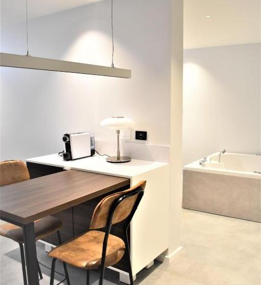 پانسیون Korpa Deli Rooms Spa