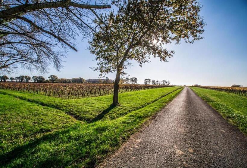 بنسيون La Grange Du Cleray