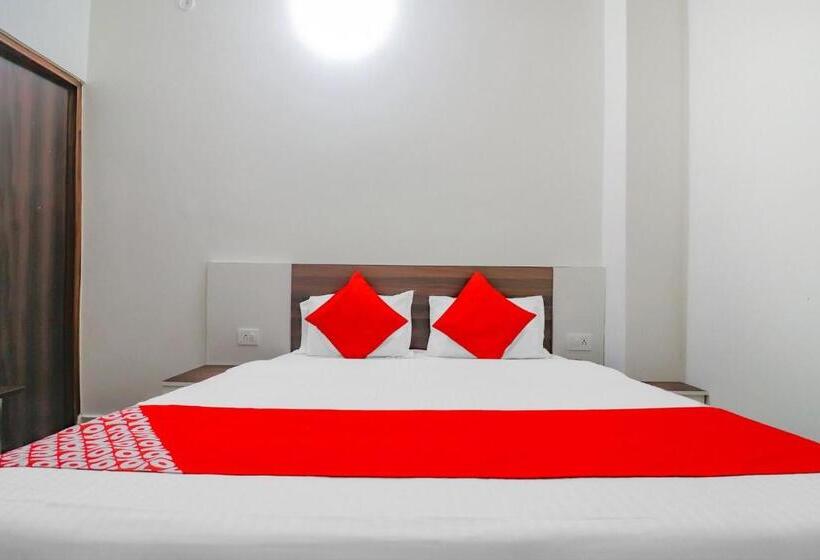 بنسيون Rajlakshmi Guest House