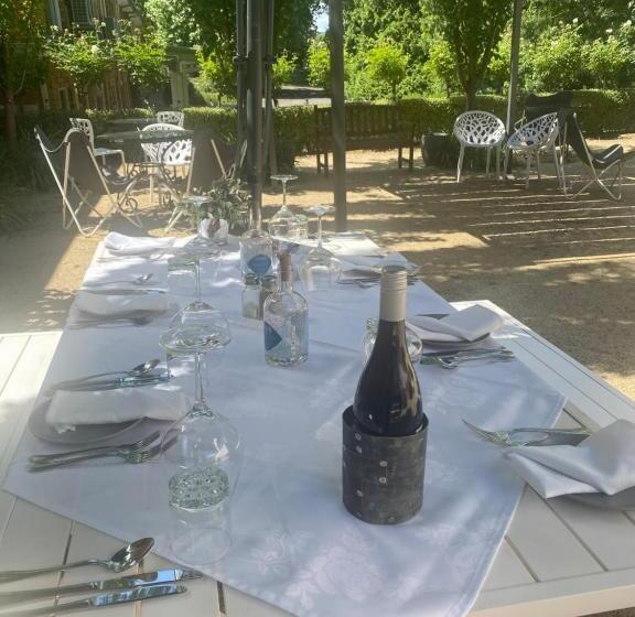 Tumbarumba Motel & Elms Restaurant