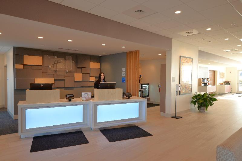 هتل Holiday Inn Express & Suites Onalaska La Crosse Area By Ihg