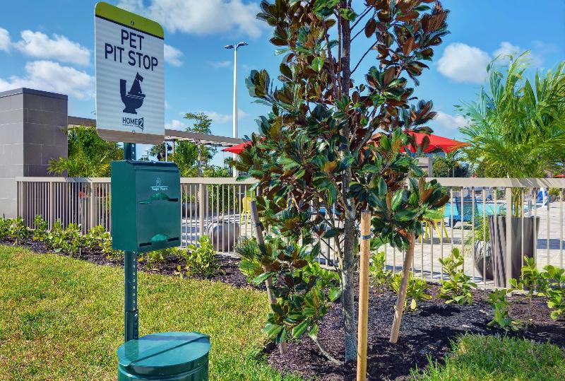 Отель Home2 Suites By Hilton Fort Myers Colonial Blvd