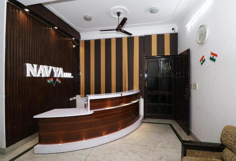 فندق Oyo 28193 Navya Inn