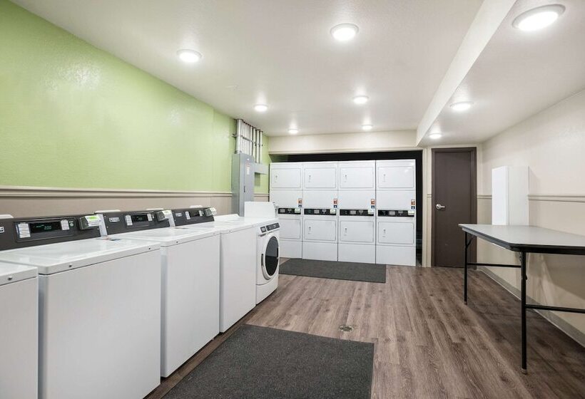 فندق Woodspring Suites Sulphur  Lake Charles