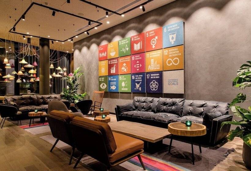 Motel One Bonn Hauptbahnhof