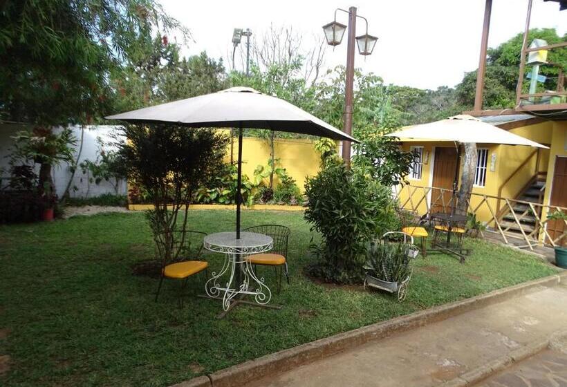 Пансион Hostal Juarez Ataco