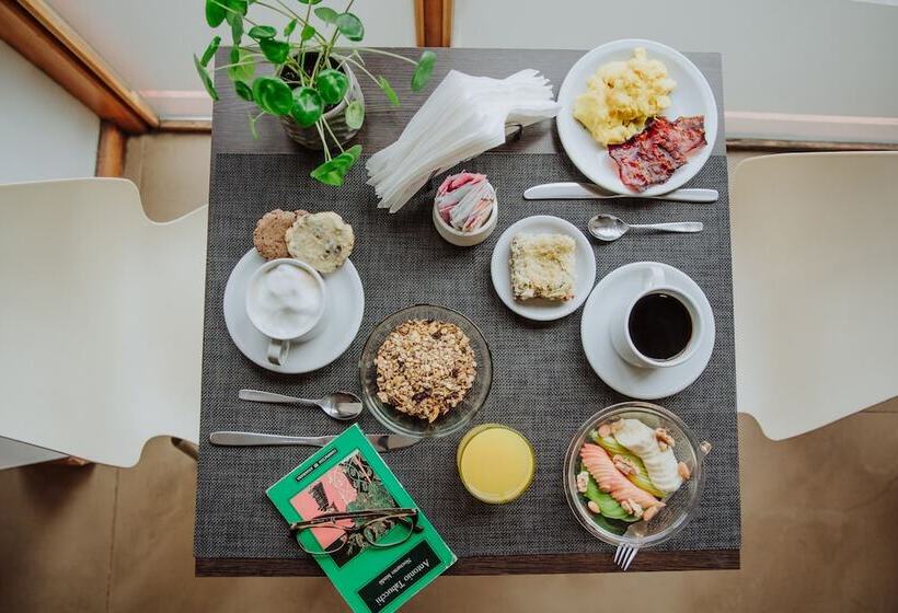 هاستل Hostería El Coirón