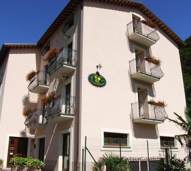 בית מלון כפרי Albergo La Casa Nel Bosco