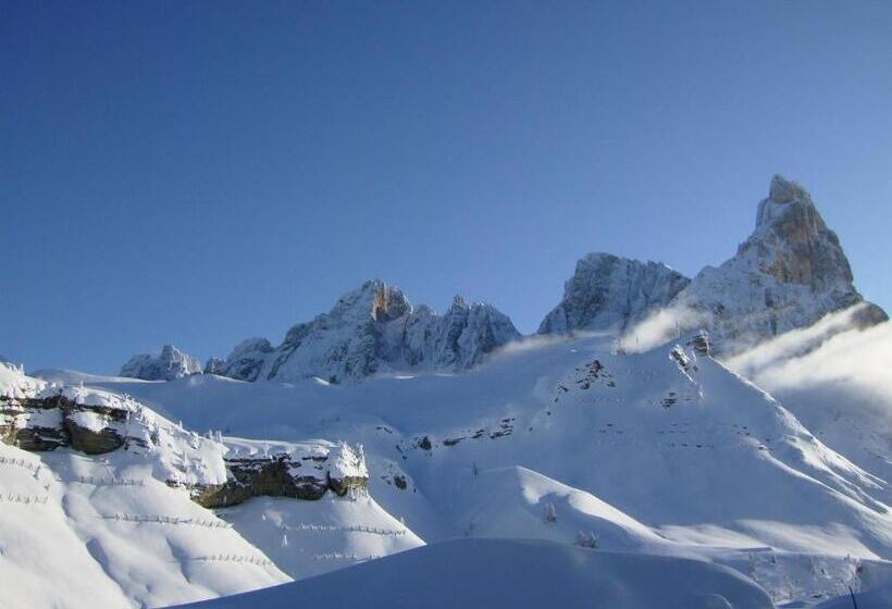 בית מלון כפרי Albergo Vezzana