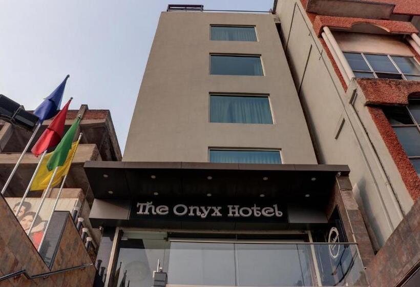 Отель The Onyx