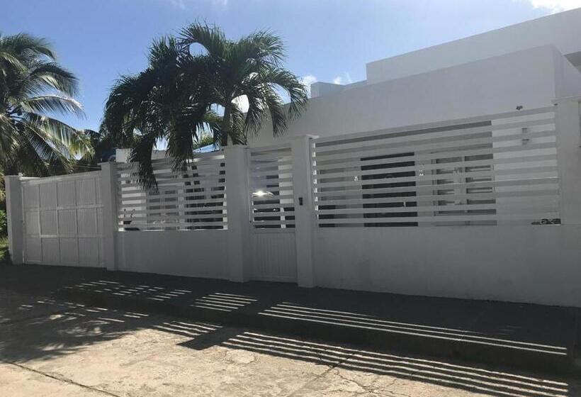 پانسیون Providence Breeze