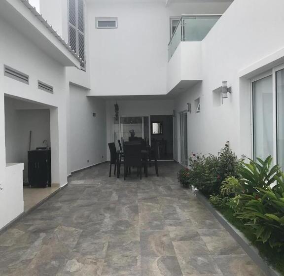 پانسیون Providence Breeze