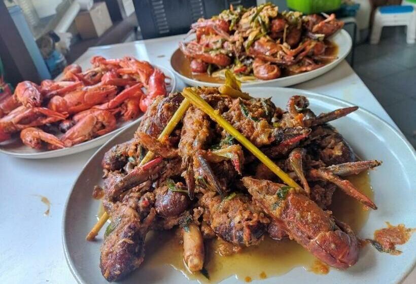 پانسیون Romlan