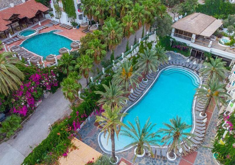 Flamingo Hotel & Spa   Pet Friendly