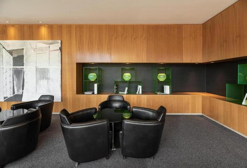 ホテル Exe Zizur Pamplona