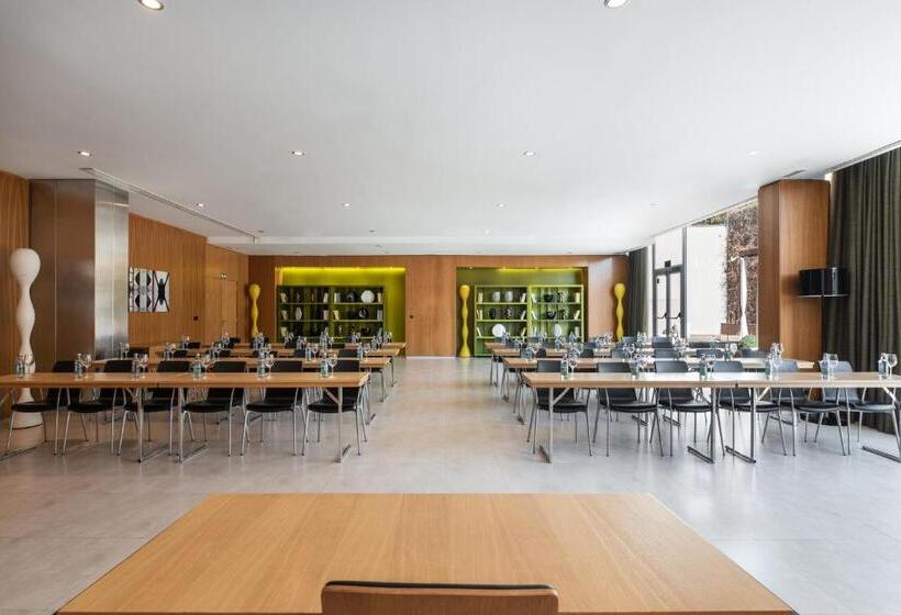 ホテル Exe Zizur Pamplona