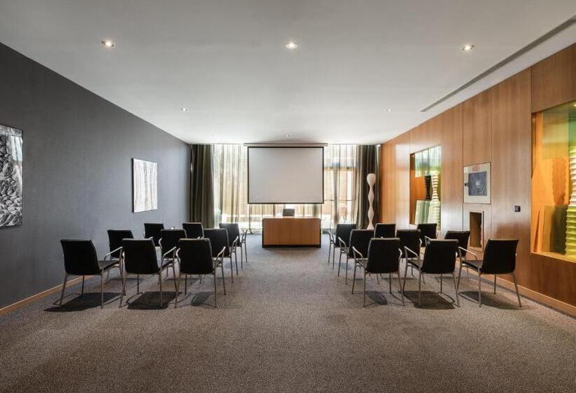 ホテル Exe Zizur Pamplona