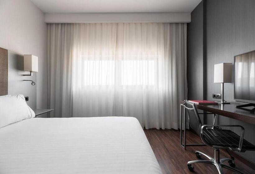 ホテル Exe Zizur Pamplona