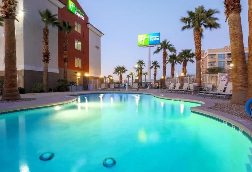 هتل Holiday Inn Express Las Vegas Stadium Area, An Ihg