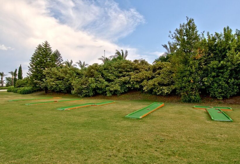 هتل Holiday Village Turkiye