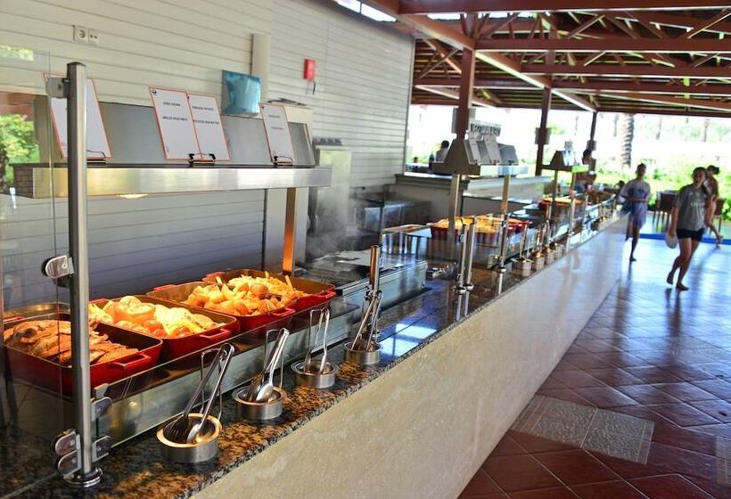 هتل Holiday Village Turkiye