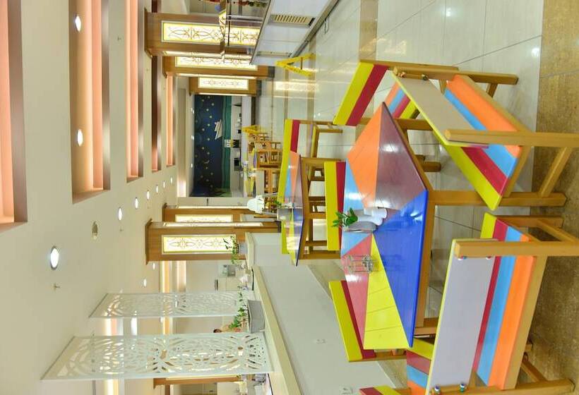 هتل Holiday Village Turkiye