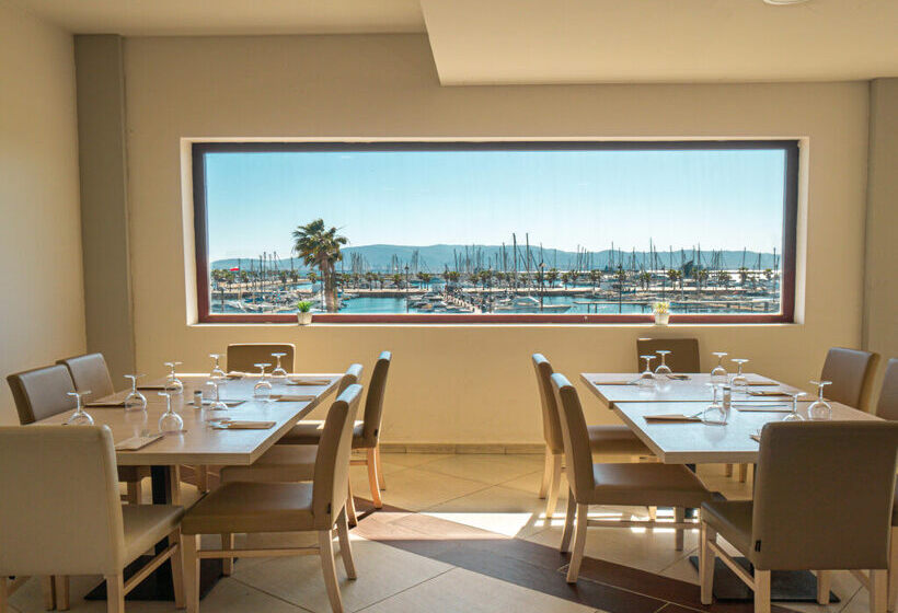 هتل Ohtels Campo de Gibraltar