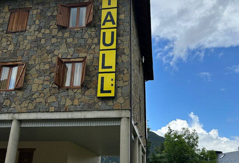 هتل Taull