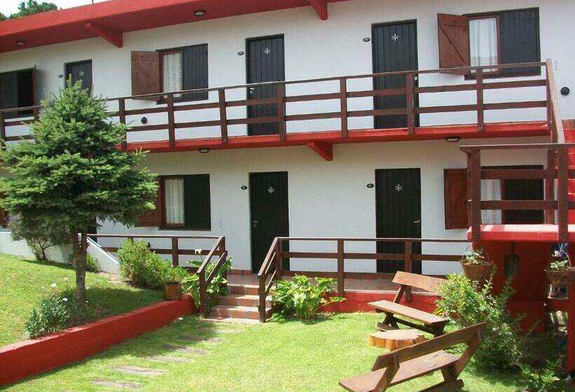 هاستل Hostería El Bosque