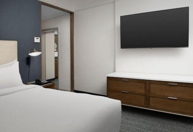 هتل Courtyard By Marriott Savannah Downtown   Historic District