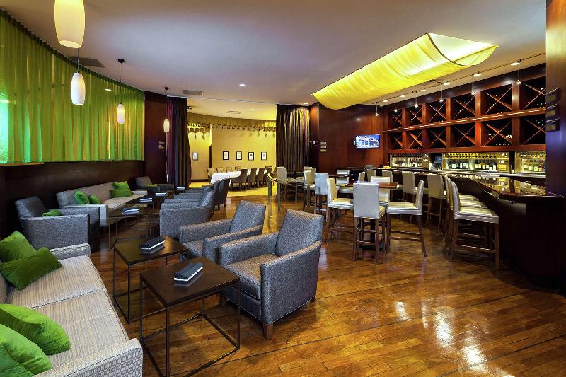 هتل Doubletree By Hilton San Jose