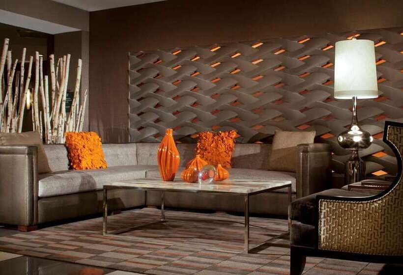 هتل Embassy Suites By Hilton Austin Arboretum