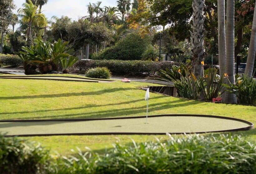 هتل Paradise Point Resort & Spa