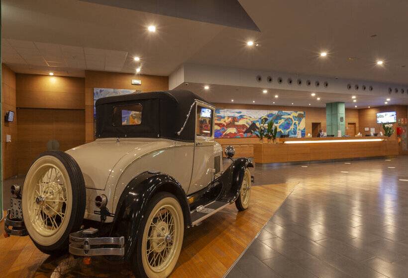 هتل Puerta De Bilbao