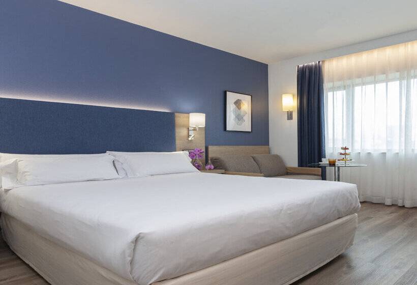 هتل Puerta De Bilbao