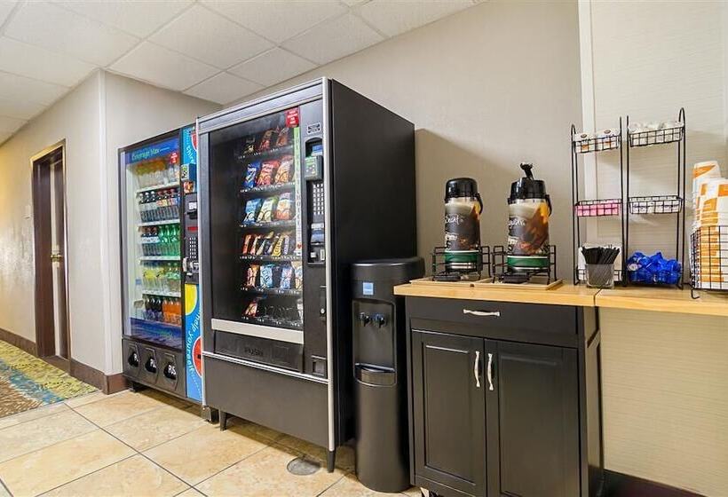 Hotel Holiday Inn & Suites Richmond West End, An Ihg