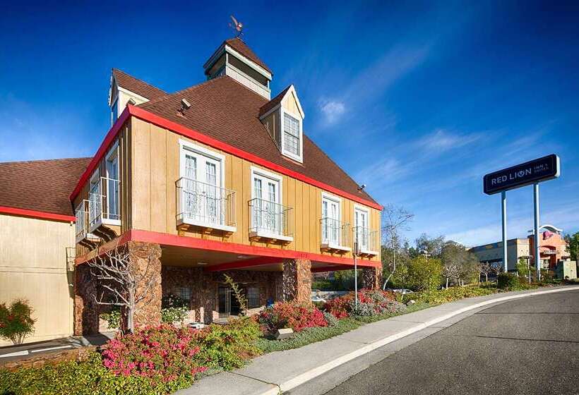 ホテル Red Lion Inn & Suites Auburn
